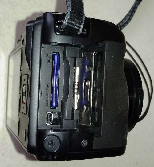 Kodak Z8612 IS EasyShare Digital Zoom Camera