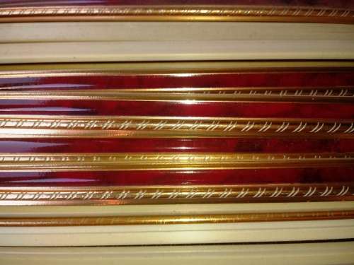 Imitation Wood Picture Frame Mouldings in Lengths