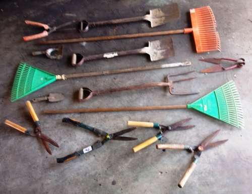Assorted Gardening Tools - 13pcs   ***Restock your Garden Service***