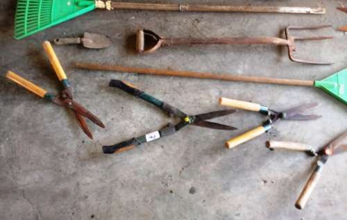 Assorted Gardening Tools - 13pcs   ***Restock your Garden Service***