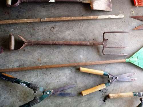 Assorted Gardening Tools - 13pcs   ***Restock your Garden Service***