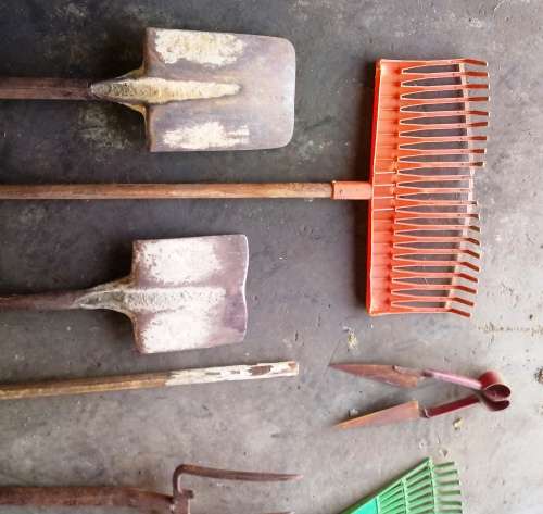 Assorted Gardening Tools - 13pcs   ***Restock your Garden Service***