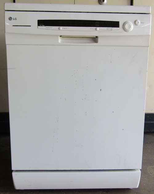 LG LD-2040WH Dishwasher ***Needs Attention***