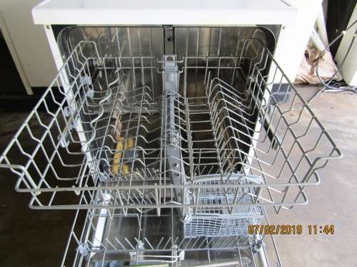 LG LD-2040WH Dishwasher ***Needs Attention***