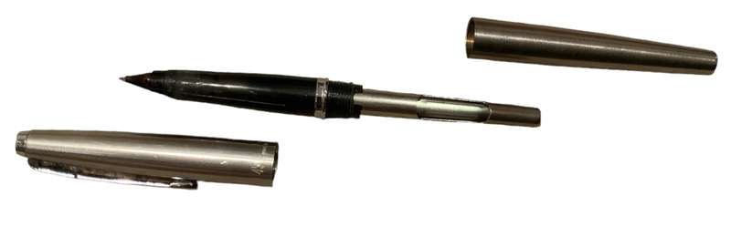 Parker 45 Flighter Fountain Pen (Made in England) - Fine Nib