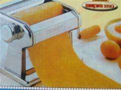 PASTA MACHINE -  Spoil your friends and family with Fresh, Homemade Pasta !