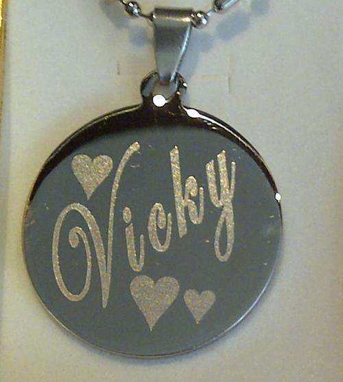 3 TO GO**HIGH POLISHED STAINLESS STEEL ROUND PENDANT + FREE NAME ENGRAVING**