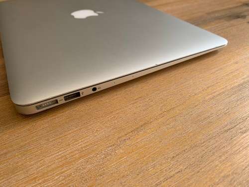 Macbook Air 13 inch 2017