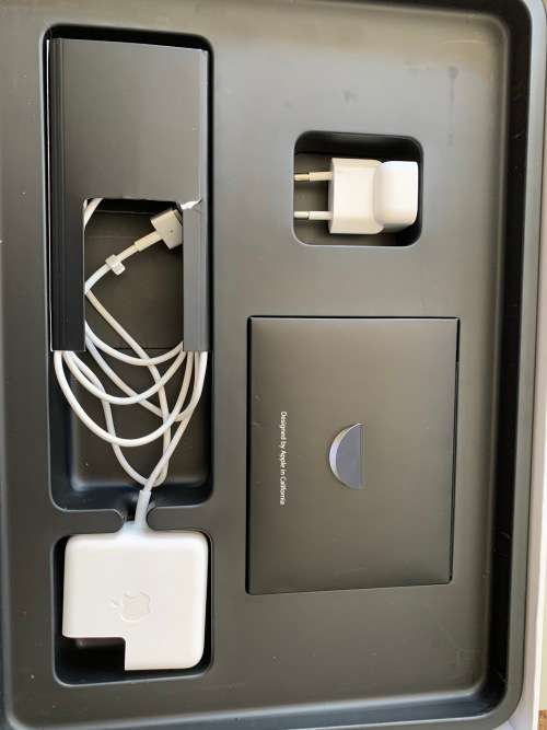 Macbook Air 13 inch 2017