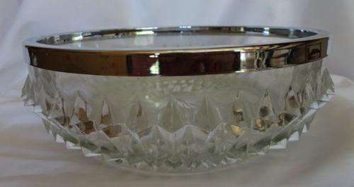 EXQUISITE METAL RIMMED GLASS BOWL (2)