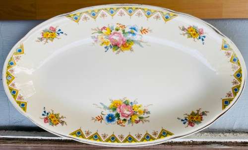John Maddock & Sons Ltd rare "Sunchow" Ivory Ware plate measuring 210 mm x 125 mm