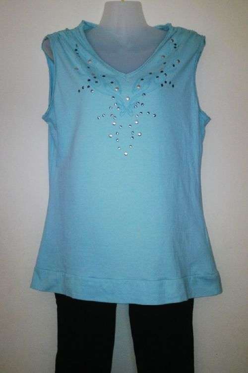 Lovely Turquoise top with Silver Studs  by Miladys size 16/40