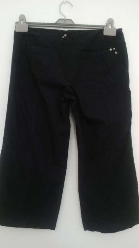 Black Capri Pants By Real Clothing Size 10