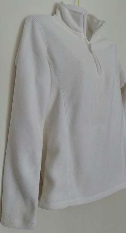 White Half Zip Fleeece by Real Clothing Size Medium