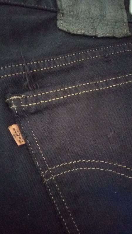 Mens Black Levis size 32