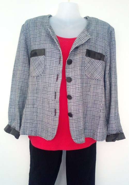 Black and White Light weight Tweed Jacket by David Saunders Size 16
