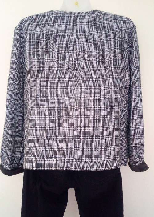Black and White Light weight Tweed Jacket by David Saunders Size 16