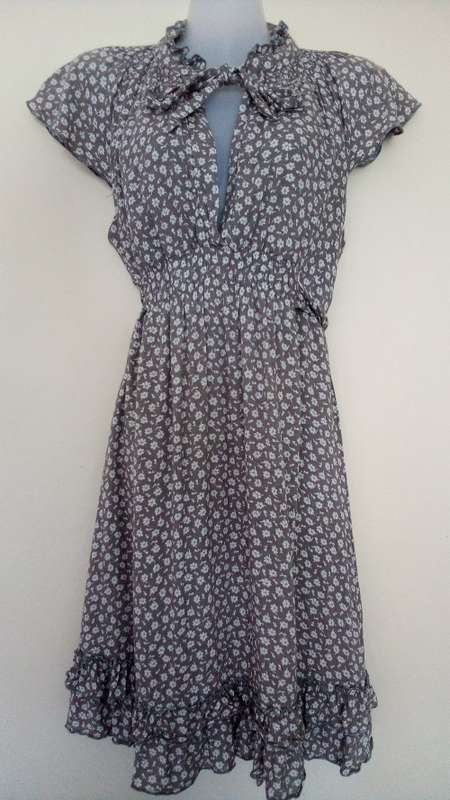 Super Cute Grey Flowered Dress by Fashion Express
