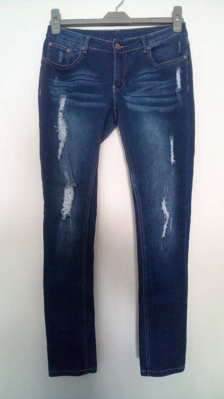 Lowrise Skinny Jeans By Red Earth Size 32