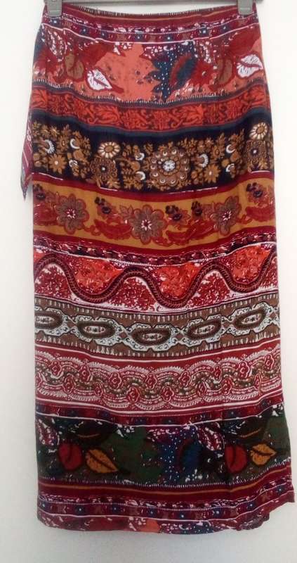 Patterned Wrap around Long Skirt Size 12