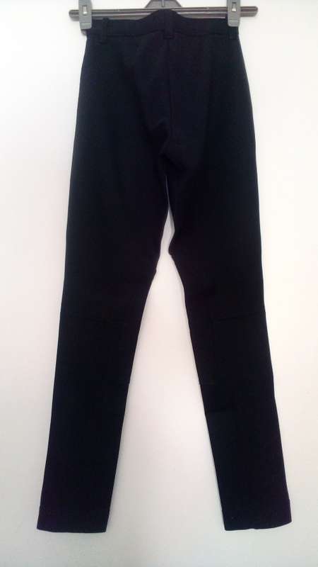 Black Horse riding Jodhpurs/ Breeches Size 34 (Price Negotiable)