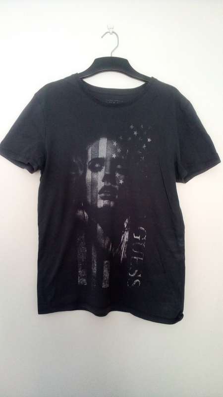 Mens Grey T shirt by Guess Size Medium
