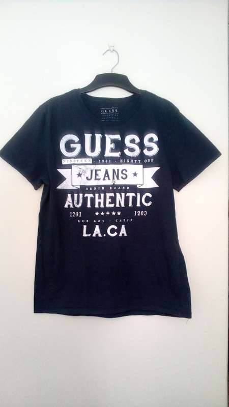 Mens Navy Blue Guess T shirt  size medium