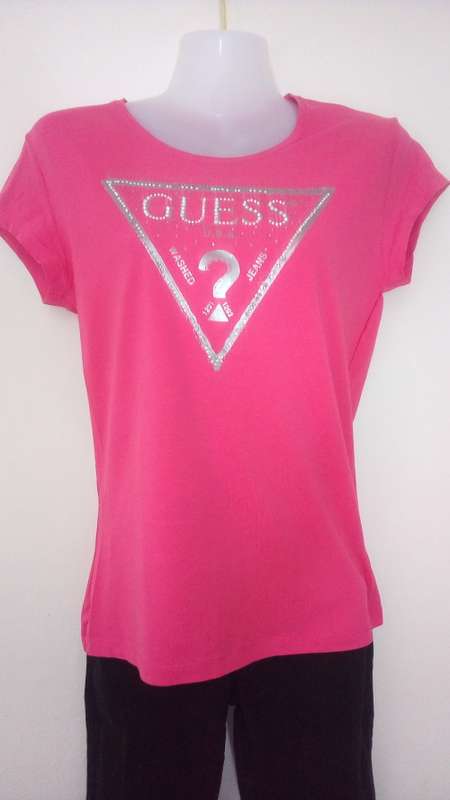 Fitted Pink T Shirt by Guess Size Small
