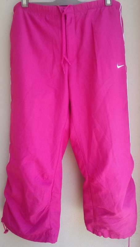 PinkCapri Track Pants by Nike Size Medium