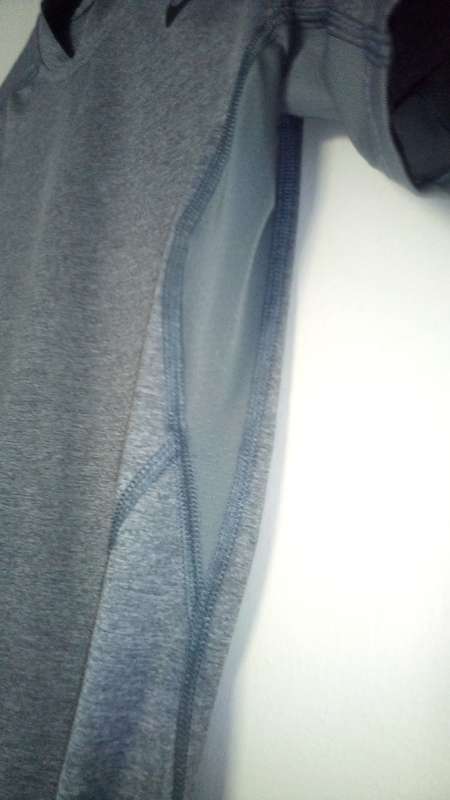 Nike Pro Combat Dri Fit TopTeen Boy   Small