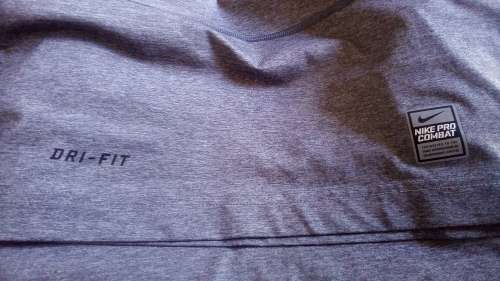 Nike Pro Combat Dri Fit TopTeen Boy   Small