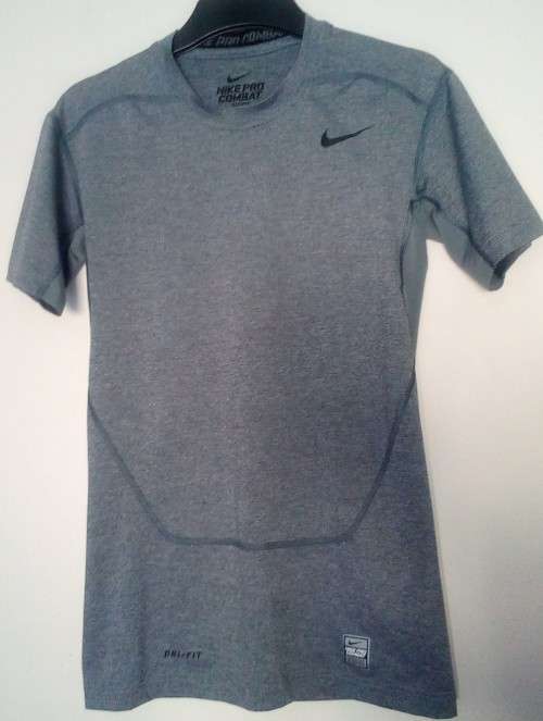 Nike Pro Combat Dri Fit TopTeen Boy   Small