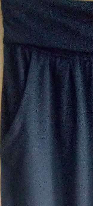 3/4 Length Black Harem Pants by Puma Size 10