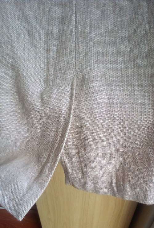 Lovely Beige Linen Mix Short Sleeve Jacket by Rene Taylor at Miladys size 40