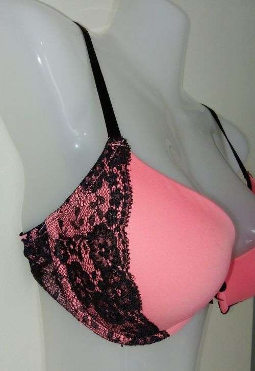 Push up Padded Bra, Coral with Black Lace by H and m Size 36B