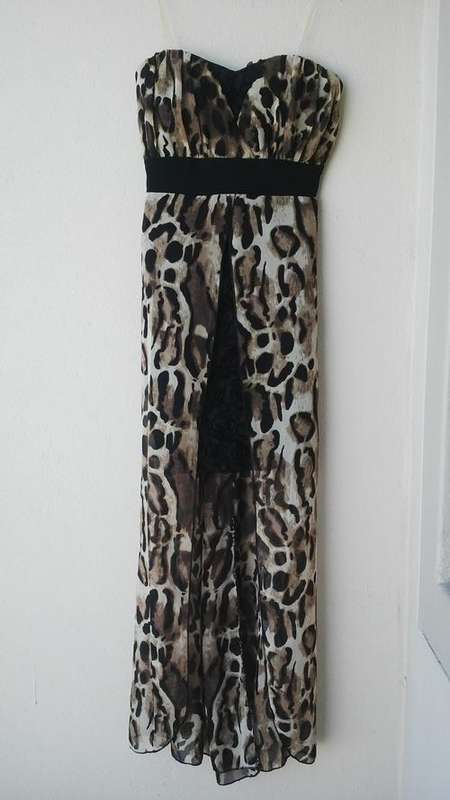 Stunning animal print dress with mini underdress - Size small