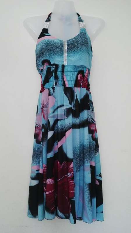 Stunning Halter Neck Cocktail Dress With Diamante Detail Size small