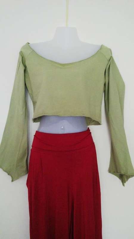 ***SALE***Long sleeved wide neck crop tops by Freedom Size Medium