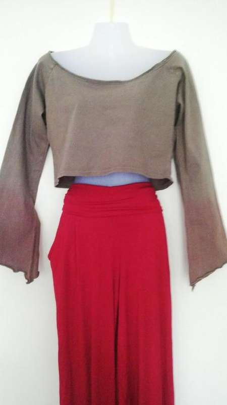 Brown  Long sleeved wide neck crop top by Freedom Size Large