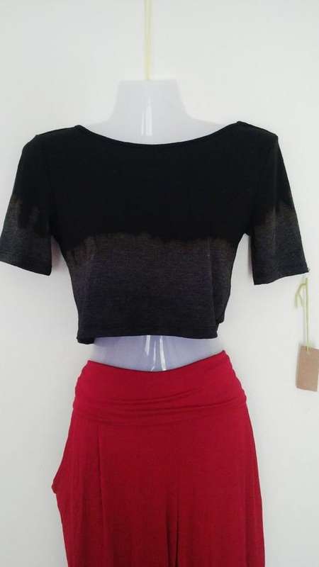 Black, brown and grey crop top by Straight Basics Size small