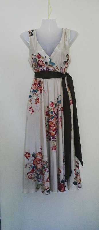 Exquisite Pure Silk 40s Style Cream Dress with brown Sash by Woolworths Size 10