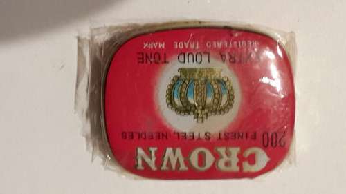 Crown Gramophone needles.Red. Sealed. Original.