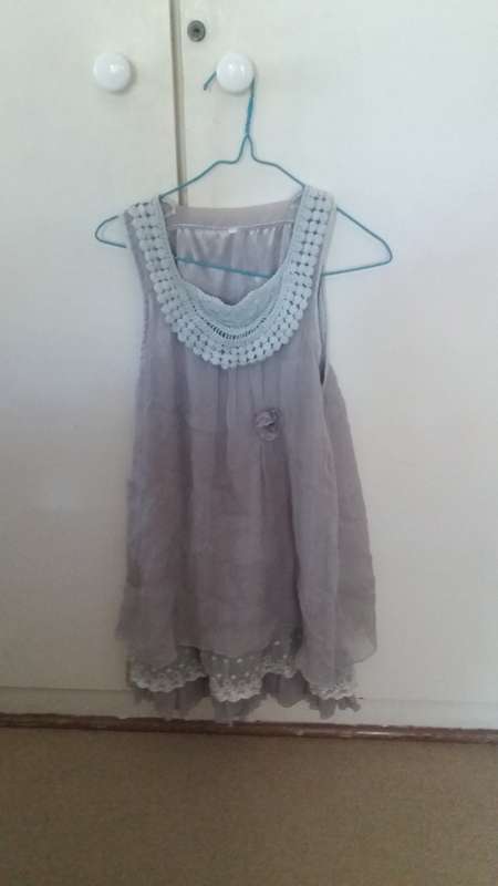 floaty longer length top really pretty size medium Grey well loved