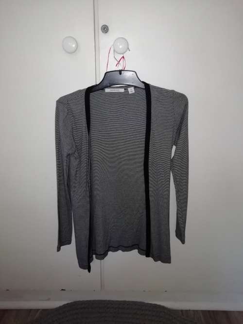 Ladies Country Road Black and White stripe cardigan size small