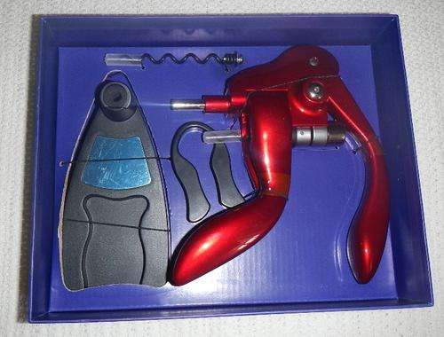 Celio cork screw & bottle opener - As new, never been used!