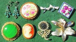 Assorted Brooch Lot