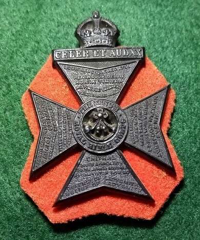 WW2 The Kings Royal Rifles Plastic Economy Cap Badge