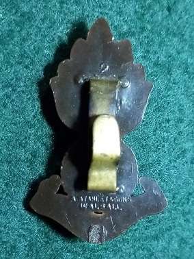 WW2 Royal Artillery Plastic Economy Collar badge