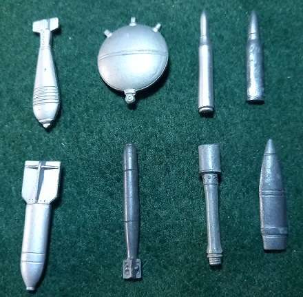 WW2 German WHW Geschose & Munitions Set