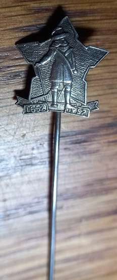 Jan Van Riebeeck 300 yr Centenary Silver Stickpin Badge - 1652 - 1952
